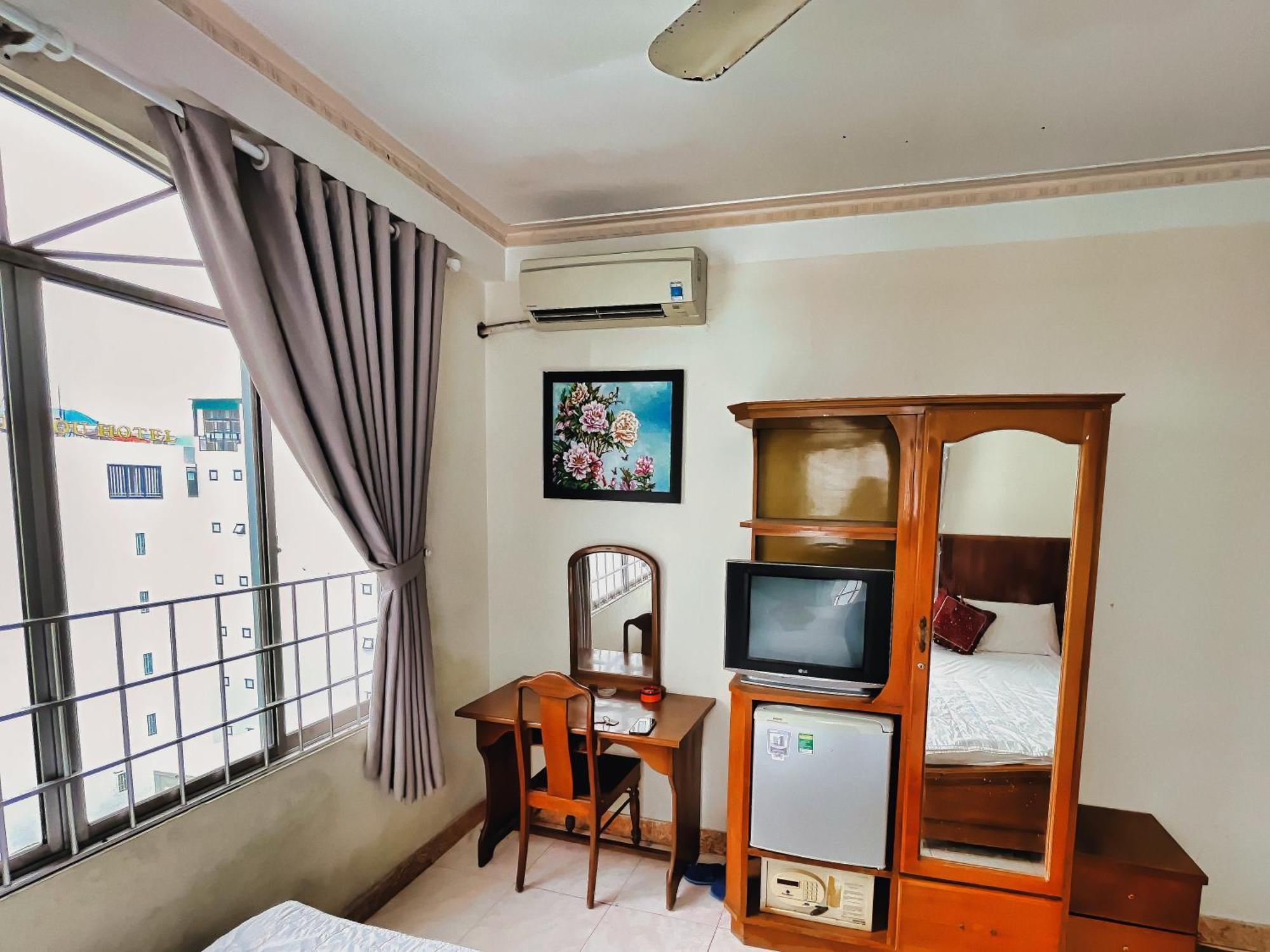 Quang Vinh 2 Hotel Nha Trang Luaran gambar