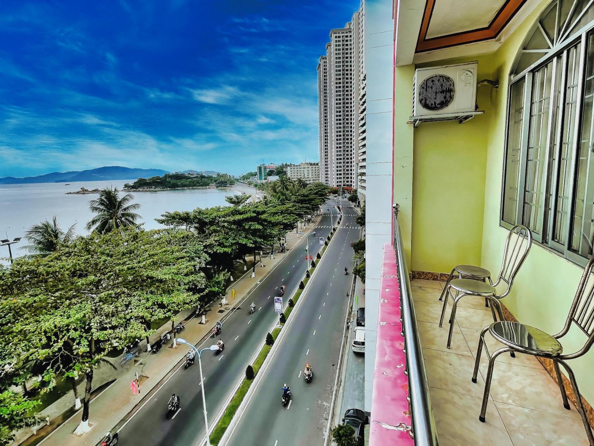 Quang Vinh 2 Hotel Nha Trang Luaran gambar